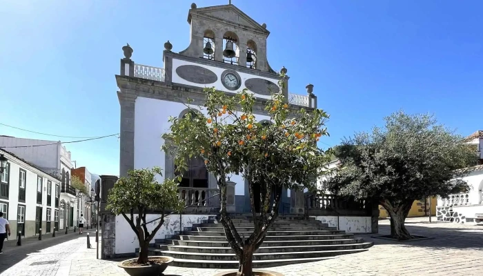 Iglesia De Vega De San Mateo -  Zona - Vega de San Mateo