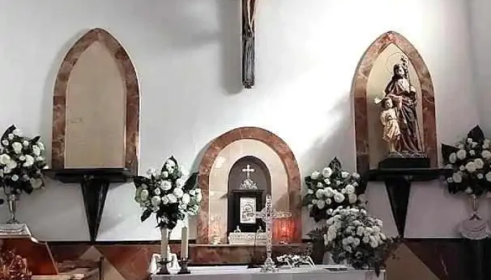 Iglesia del Espíritu Santo - Pujerra