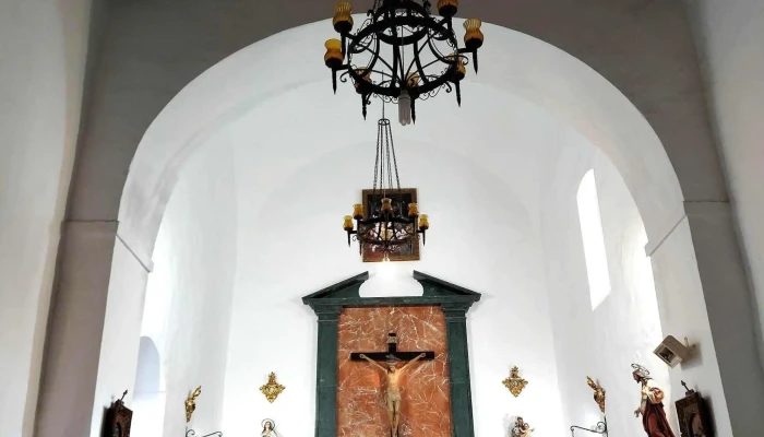 Iglesia Parroquial -  Cerca De Mi - Lugros