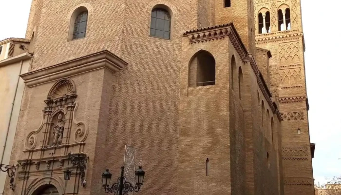 Iglesia Parroquial De San Gil Abad -  Iglesia Catolica - Zaragoza
