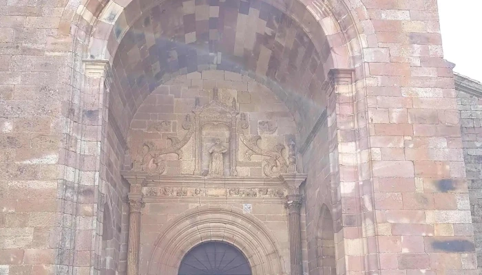 Iglesia Parroquial De San Pelayo -  Sitio Web - Salinas de Pisuerga