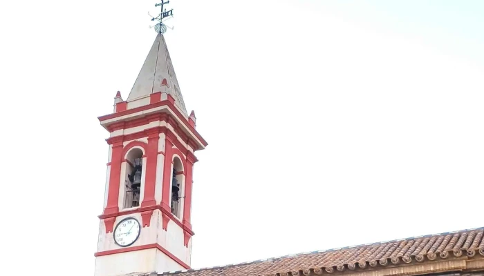 Iglesia Parroquial De Santiago Apostol Comentarios - Castilleja de la Cuesta