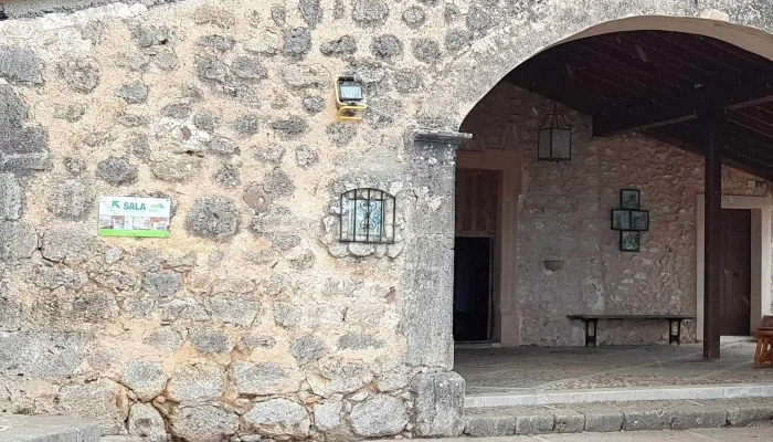 Oratori De La Marededeu Del Refugi -  Instagram - Alaró