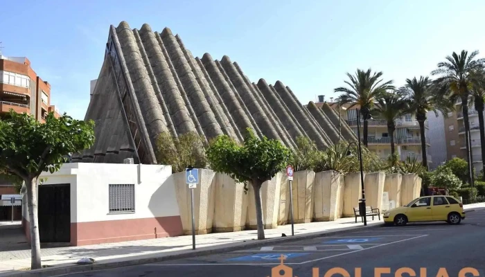Parroquia católica San Pascal bailón - El Perelló