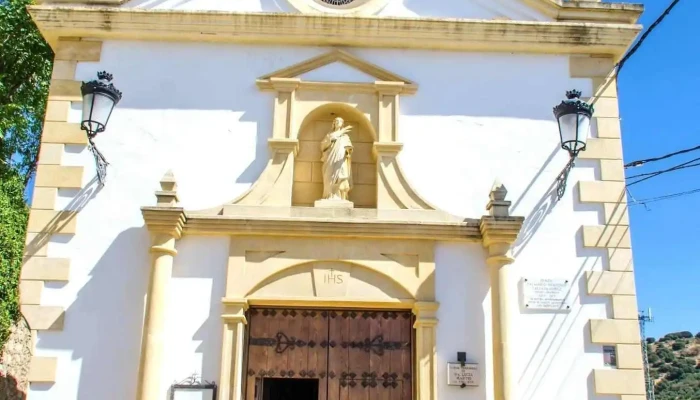 Parroquia De Santa Lucia Martir Parroquia - Frailes