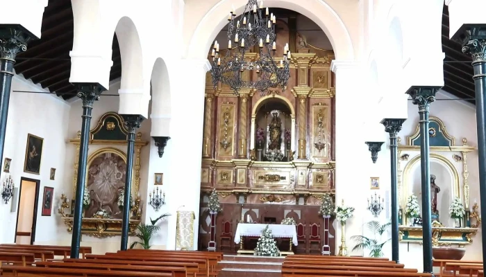 Parroquia Nuestra Senora De Las Virtudes Fotos - Fuente de Piedra