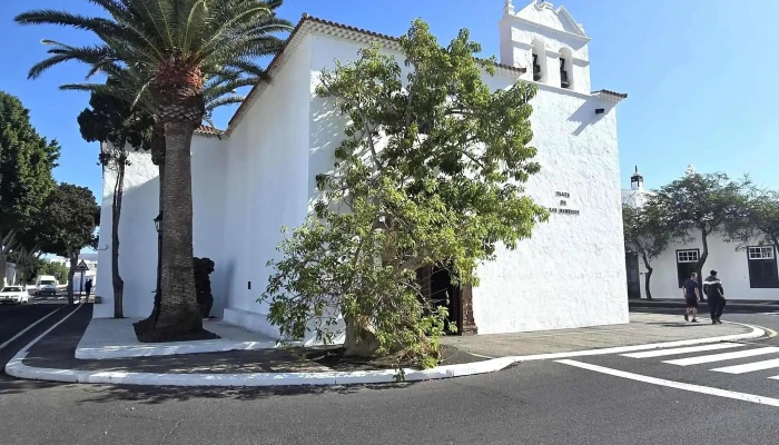 Parroquia Nuestra Senora De Los Remedios Telefono - Yaiza